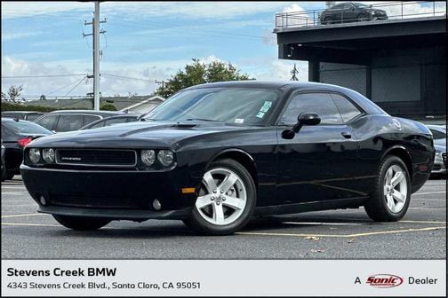 2012 Dodge Challenger SXT