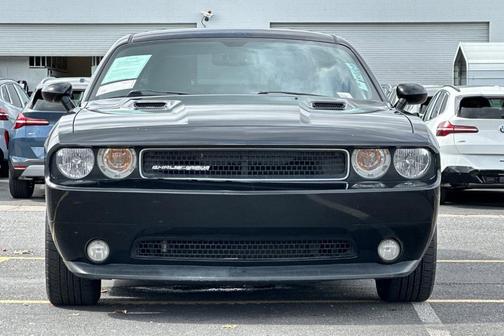 2012 Dodge Challenger SXT
