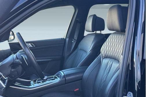 Black 2025 BMW X5 PHEV xDrive50e