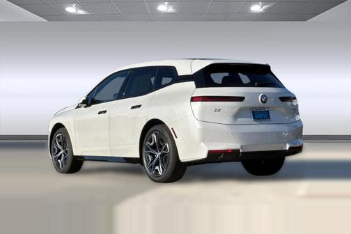 2026 BMW iX xDrive45