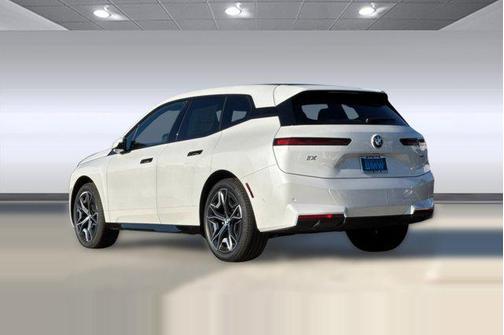 2026 BMW iX xDrive45