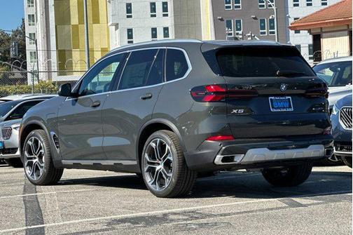 2026 BMW X5 PHEV xDrive50e