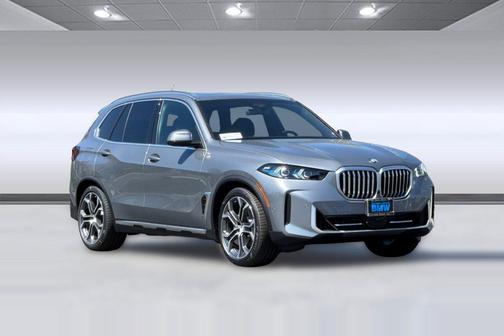 Skyscraper Grey Metallic 2026 BMW X5 xDrive40i