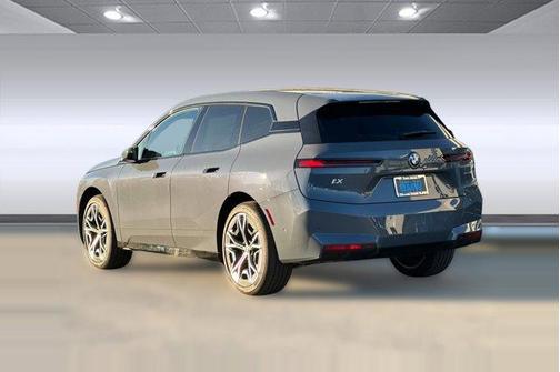 2026 BMW iX xDrive45