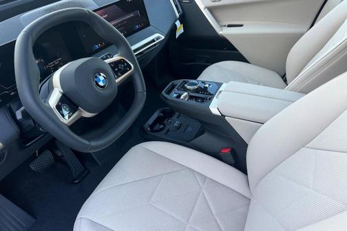 2026 BMW iX xDrive45
