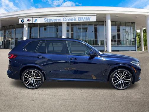 2021 BMW X5 M50i