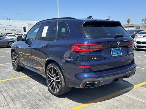 2021 BMW X5 M50i