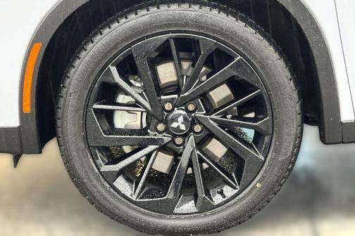 2025 Mitsubishi Outlander PHEV SEL