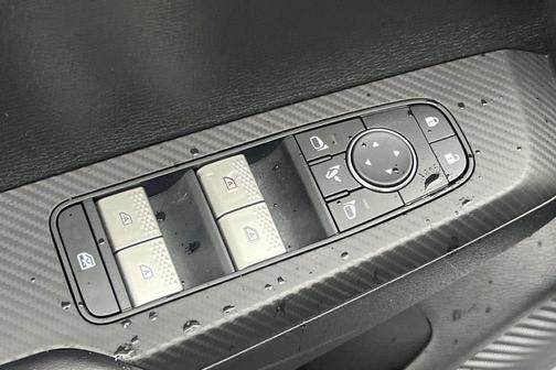 2025 Mitsubishi Outlander PHEV SEL