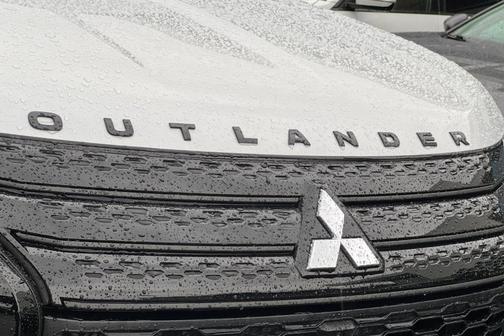 2025 Mitsubishi Outlander PHEV SEL