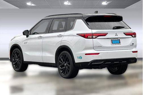 2025 Mitsubishi Outlander PHEV SEL