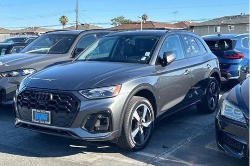 2023 Audi Q5 45 S line Premium Plus