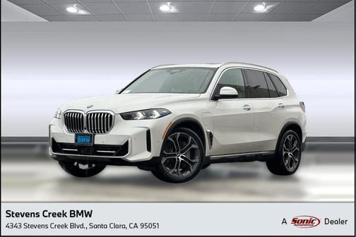 Mineral White Metallic 2026 BMW X5 PHEV xDrive50e