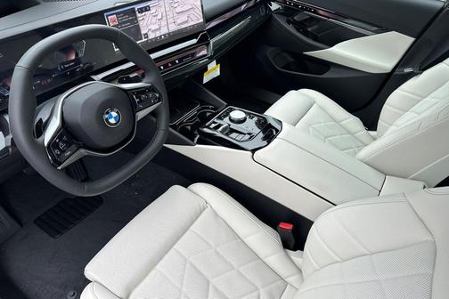 Mineral White Metallic 2027 BMW 530 i