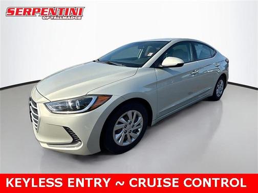 2017 Hyundai ELANTRA SE
