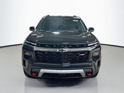 Black Metallic 2026 Chevrolet Traverse AWD Z71