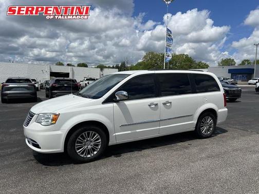 2013 Chrysler Town & Country Touring-L