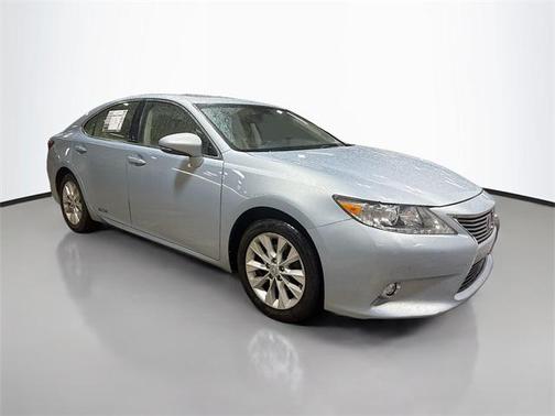 2014 Lexus ES 300h Base