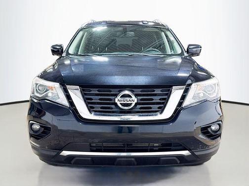 2018 Nissan Pathfinder SL