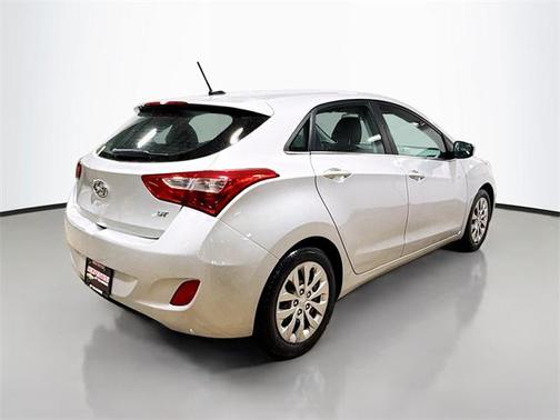 2016 Hyundai Elantra GT Base