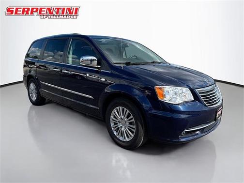 2014 Chrysler Town & Country Touring-L