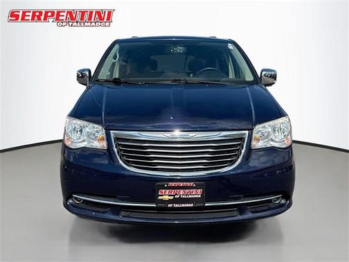 2014 Chrysler Town & Country Touring-L