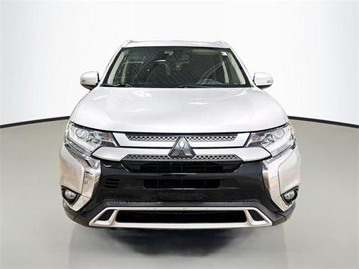 2020 Mitsubishi Outlander SE
