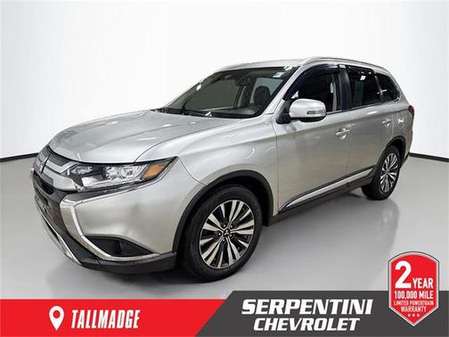 2020 Mitsubishi Outlander SE