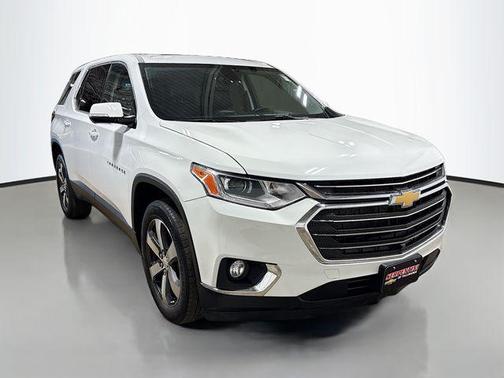 Summit White 2020 Chevrolet Traverse LT Leather