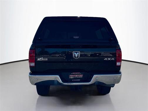 2017 RAM 2500 Big Horn Crew Cab 4x4 6'4' Box