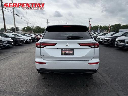 2022 Mitsubishi Outlander ES 2.5 S-AWC