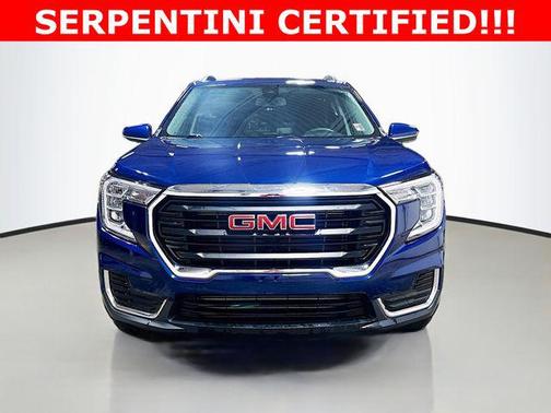 Marine Metallic 2022 GMC Terrain SLE