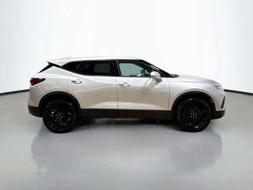 Silver Ice Metallic 2021 Chevrolet Blazer 2LT