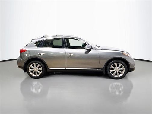 2017 INFINITI QX50 Base
