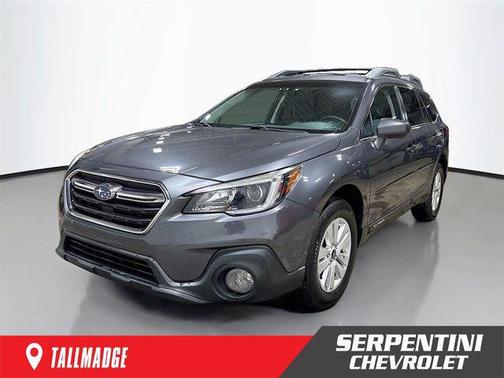 Magnetite Gray Metallic 2018 Subaru Outback 2.5i Premium