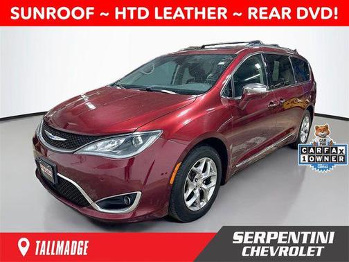 Velvet Red Pearlcoat 2018 Chrysler Pacifica Limited