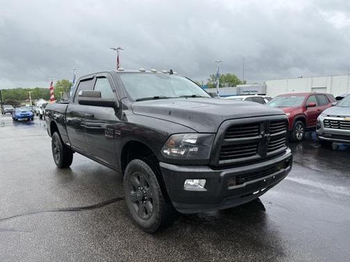 2017 RAM 2500 Big Horn Crew Cab 4x4 6'4' Box