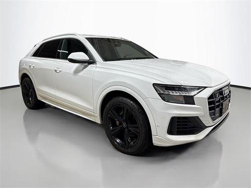 2021 Audi Q8 55 Premium Plus