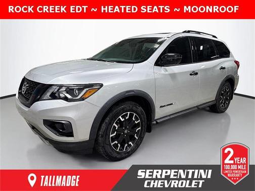 2019 Nissan Pathfinder SL