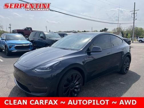2024 Tesla Model Y Long Range Dual Motor All-Wheel Drive