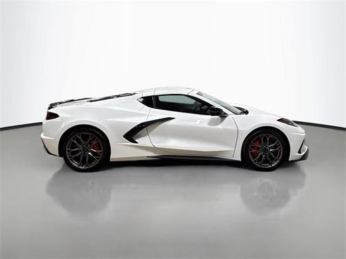 2026 Chevrolet Corvette Stingray w/2LT