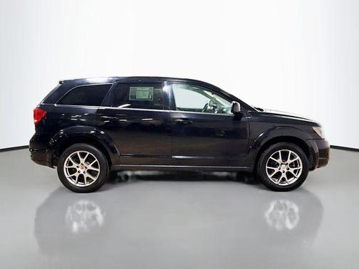 Pitch Black Clearcoat 2019 Dodge Journey GT