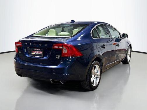 Caspian Blue Metallic 2015 Volvo S60 T5 Platinum