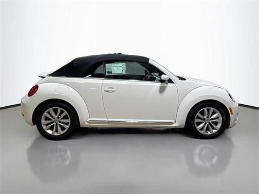2013 Volkswagen Beetle 2.0L TDI