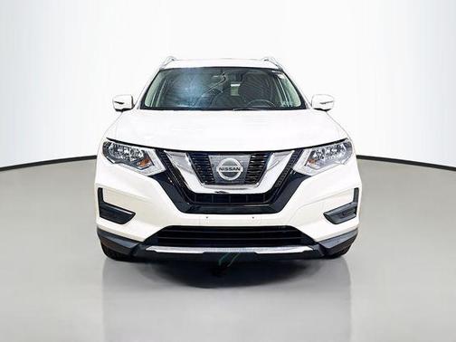 Glacier White 2017 Nissan Rogue SV