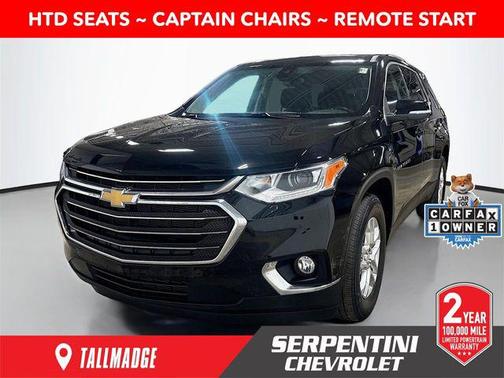 Mosaic Black Metallic 2021 Chevrolet Traverse LT Cloth