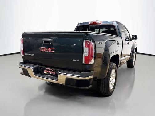 Dark Slate Metallic 2017 GMC Canyon SLE