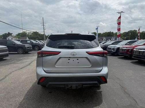 2020 Toyota Highlander L