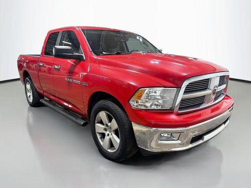 Flame Red Clearcoat 2011 Dodge Ram 1500 SLT
