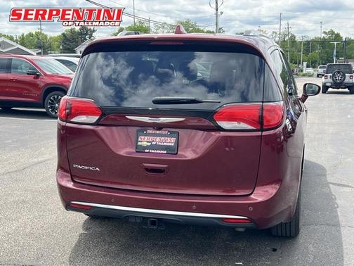 2019 Chrysler Pacifica Touring L